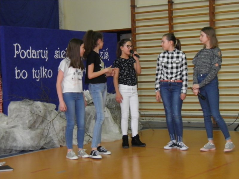 Przedstawienie "Niekochany"